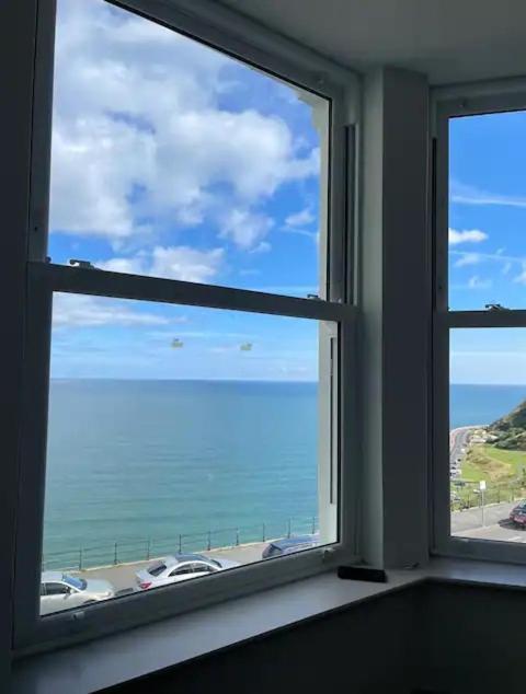 Apartment Stunning Sea View 2 Bedroom Flat In Scarborough